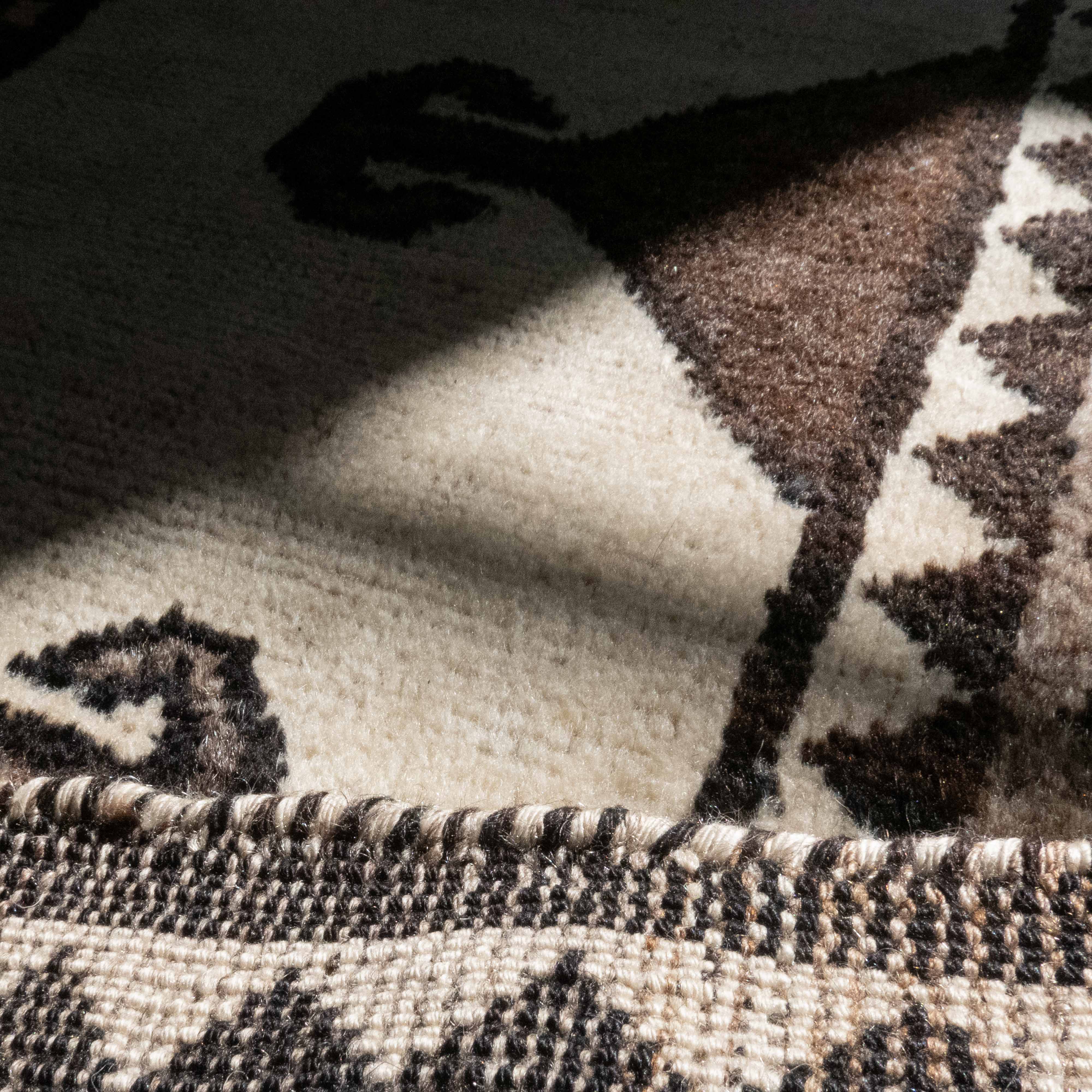 Undyed Wool Qashqai ‘Serpent’ Gabbeh, Iran (c. 1950)