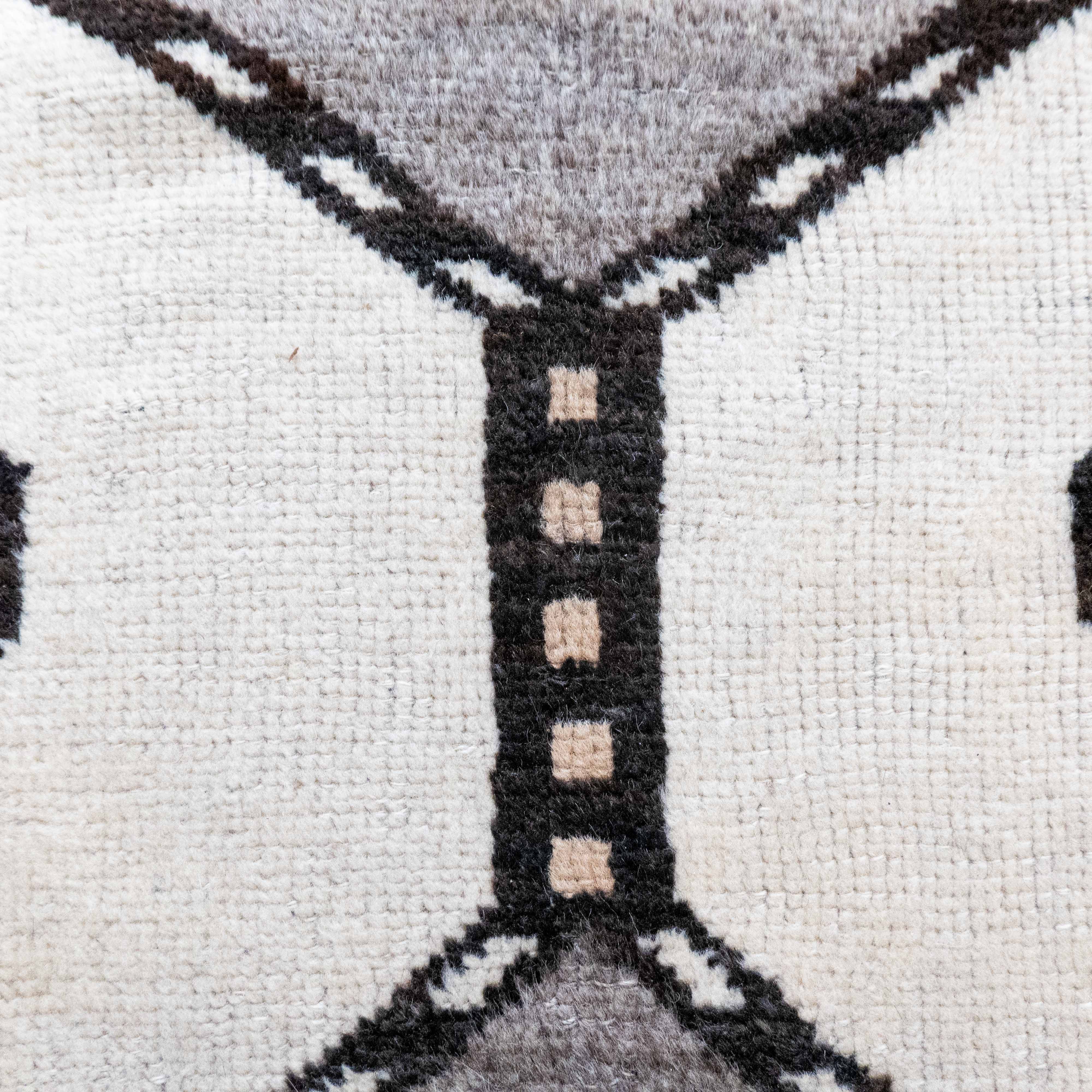 Undyed Wool Qashqai ‘Serpent’ Gabbeh, Iran (c. 1950)